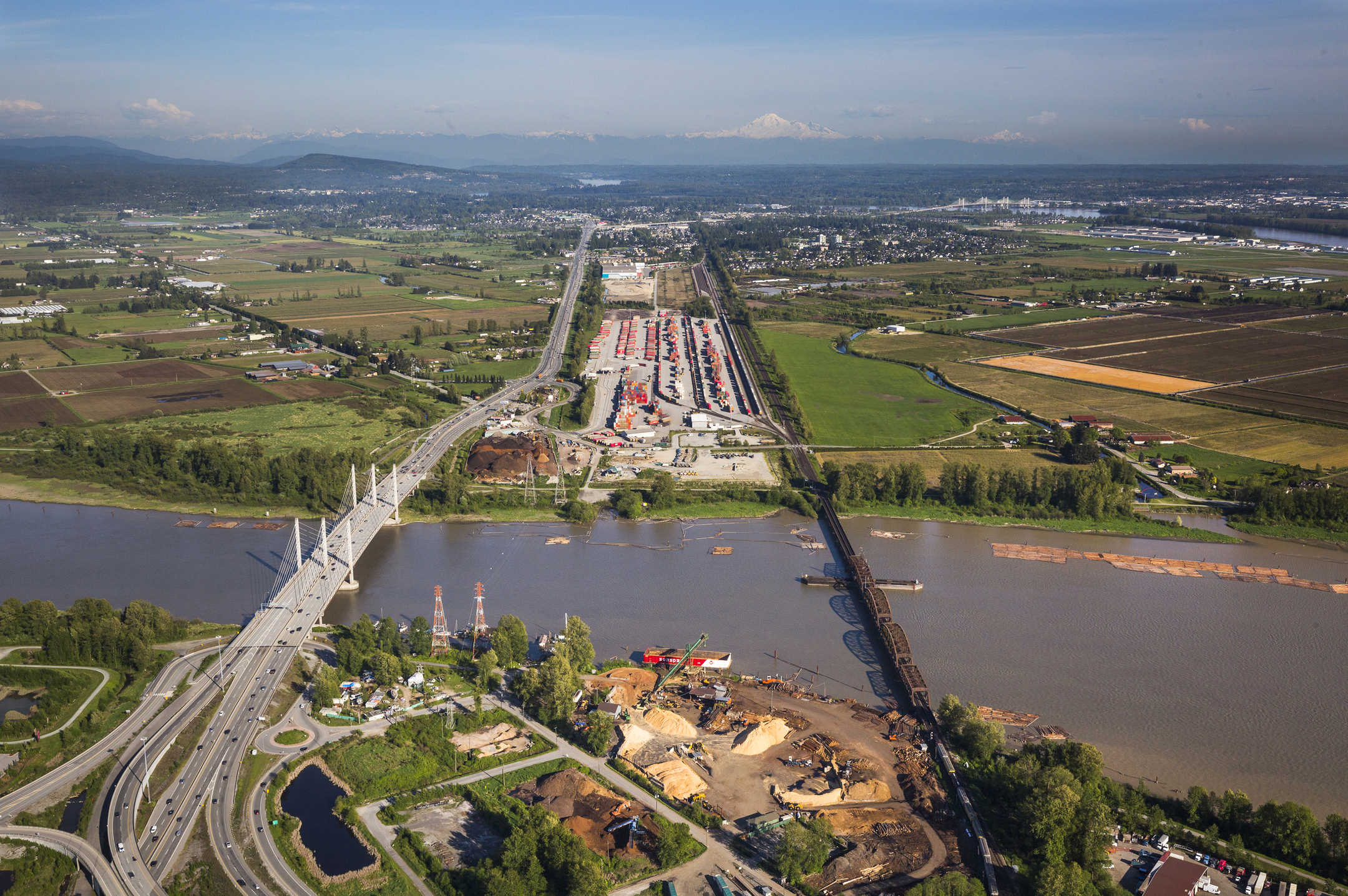 Gateway infrastructure photo